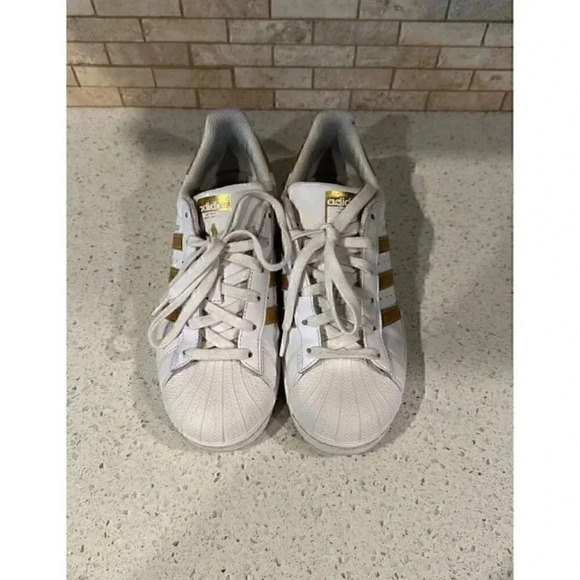 Adidas clam shell toed superstar women’s size 5 BQ - Picture 2 of 5